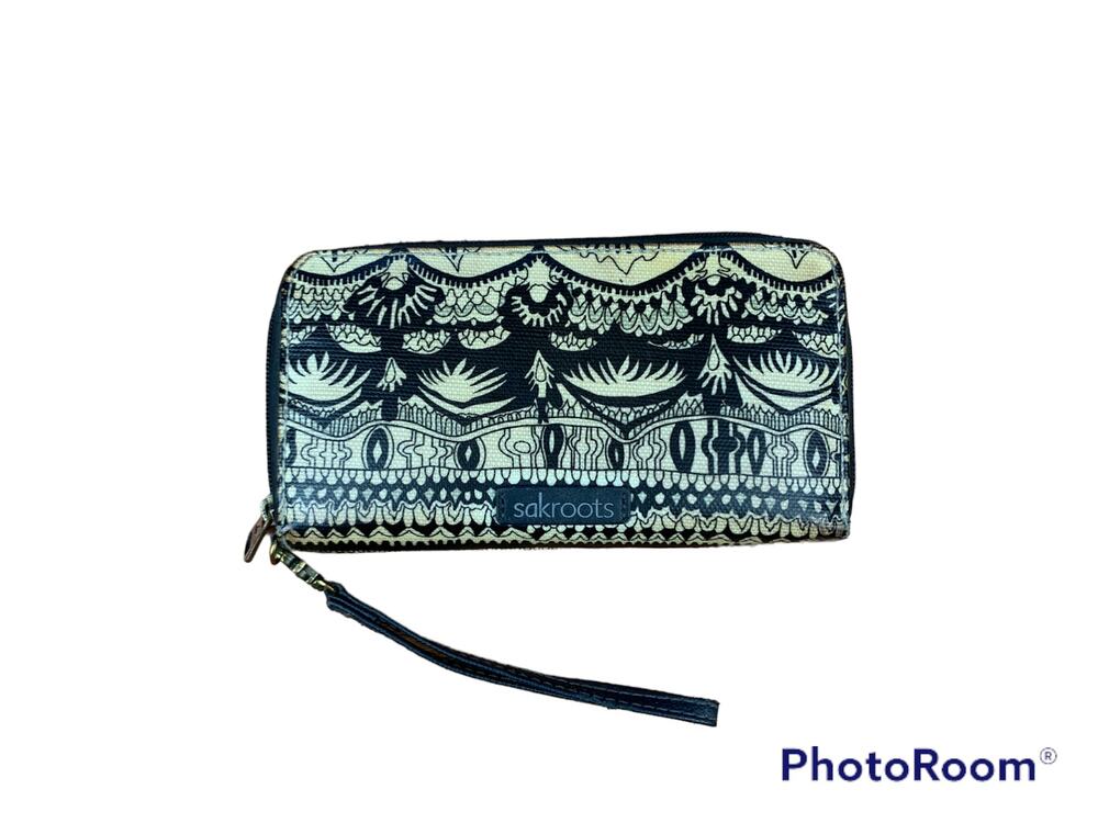 Sakroots Black and White Zip Around Wallet